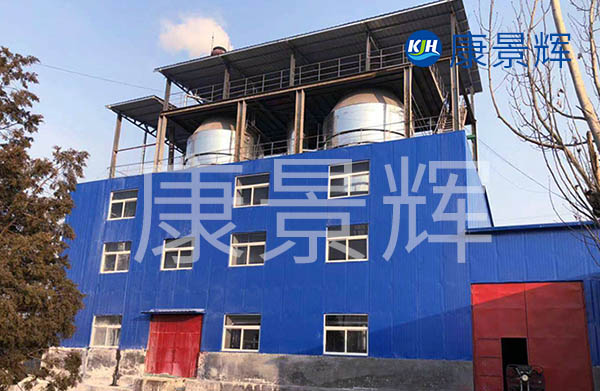 三效蒸发器、shiji蒸发器各有各的好处，选择哪种处理方案，要让厂家来根据废水处理情况来选择处理方案。